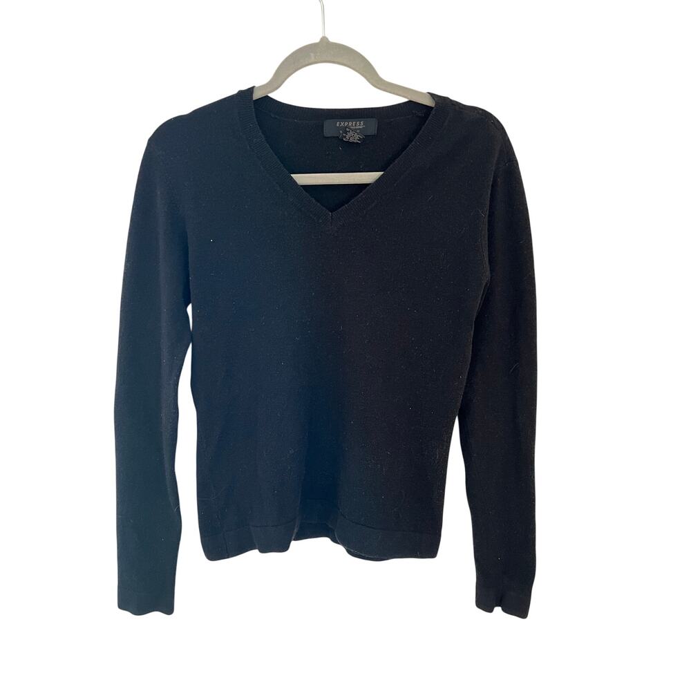 ❤️ 3/$25 Express Stretch V-Neck Sweater size M